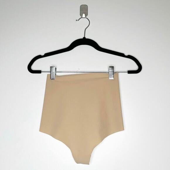 NEW Commando Control Brief Thong Women's Nude Beige Size Medium - Picture 3 of 6